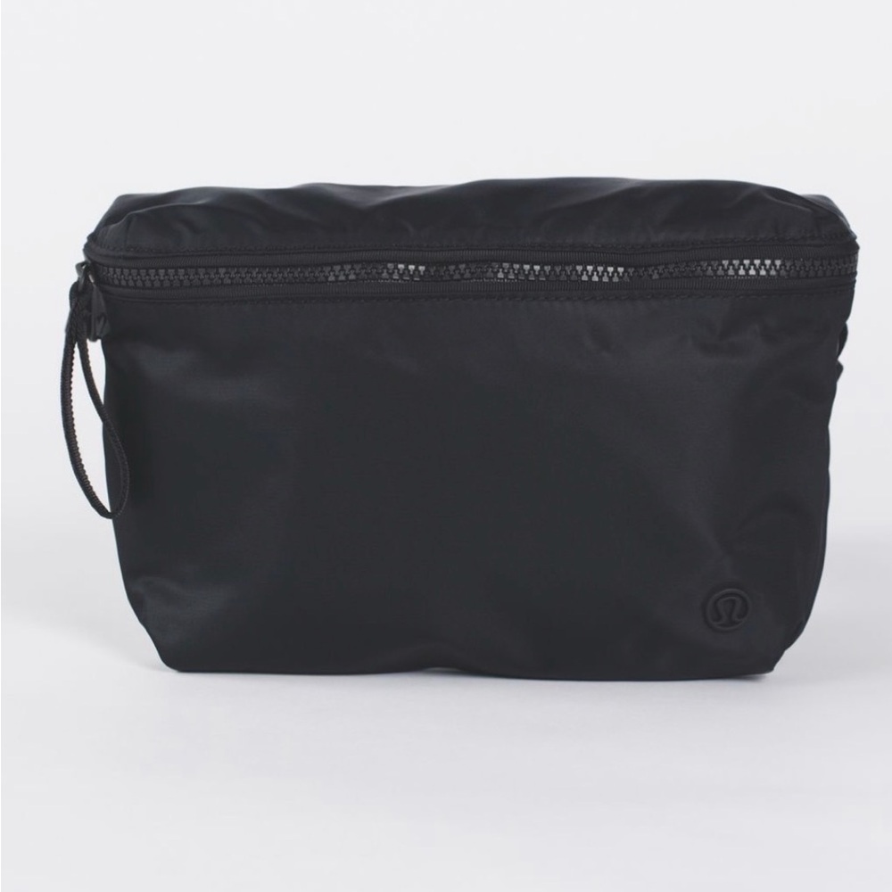 lululemon athletica Black Crossbody/Accessory Pouch